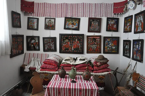 Muzeul de icoane pe sticlă Pr. Zosim Oancea