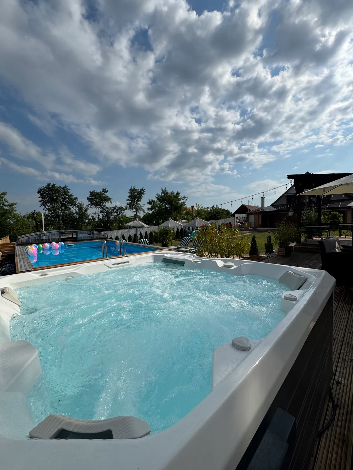 Vila Crisalia – yard 02