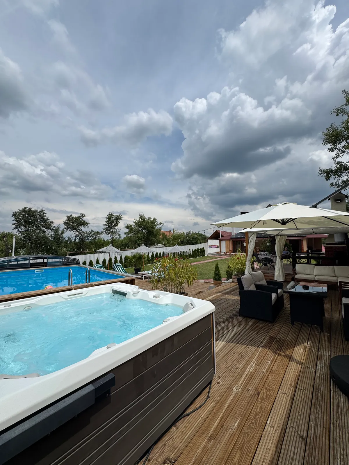 Vila Crisalia – yard 05